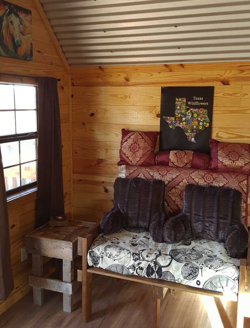 The Horse Barn Cabin living  Picaranch Texas